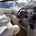 Broom 50 - Separate helm and passenger seats