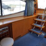 Broom 50 - Steps up to the cockpit