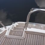 Broom 50 - Teak bathing platforn and steps down