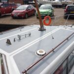 Ocean 30 - Forward deck with grab rails , ventialtion caps and horn