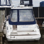 Sealine S34 - Bathing platform, telescopic bathing ladder and transom gate