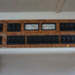 Sealine S34 - Sealine electric control panel