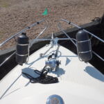 Princess 30S - Stainless steel pulpit, fender baskets and anchor windlass