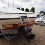Sunseeker Sports 21 - Bathing platfrom, boarding ladder and outboard engine bracket