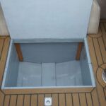 Sunseeker Sports 21 - Storage in cockpit