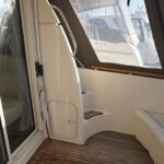 Jeanneau Prestige 36 - Steps to side decks